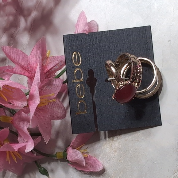 Bebe Red Stone and Gold Stackable Ring Set Size 8 - Picture 8 of 8